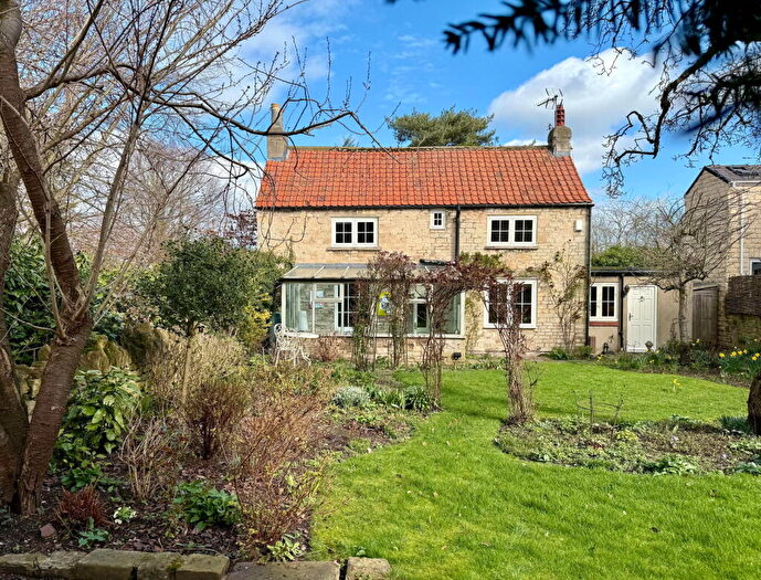 2 Bedroom Cottage For Sale In Boston Spa, Spa Lane, LS23