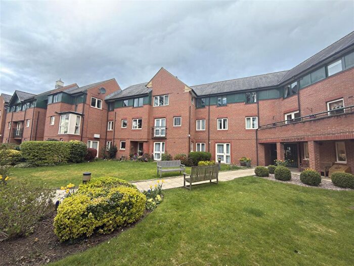 1 Bedroom Flat For Sale In Squires Court, Woodland Road, Darlington, DL3