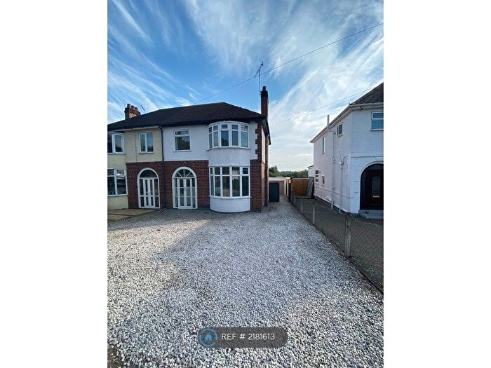 3 Bedroom Semi-Detached House To Rent In Tixall Road, Stafford, ST16