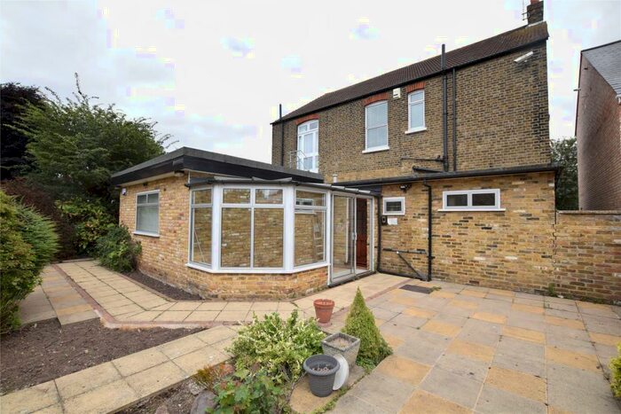 2 Bedroom Apartment To Rent In Station Lane, Hornchurch, Essex, RM12