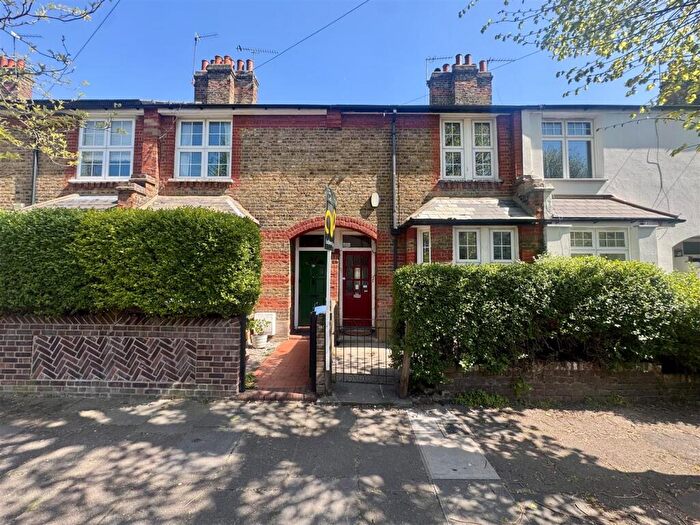 3 Bedroom Terraced House To Rent In Landseer Road, Enfield, EN1