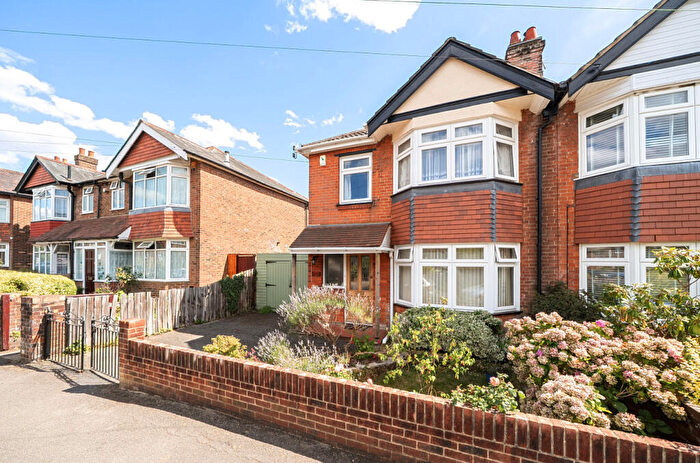 3 Bedroom Semi-Detached House For Sale In Darlington Gardens, Upper Shirley, Southampton, Hampshire, SO15