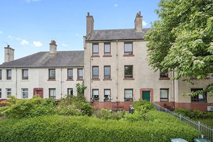 2 Bedroom Flat For Sale In / West Granton Road, Granton, Edinburgh, EH5