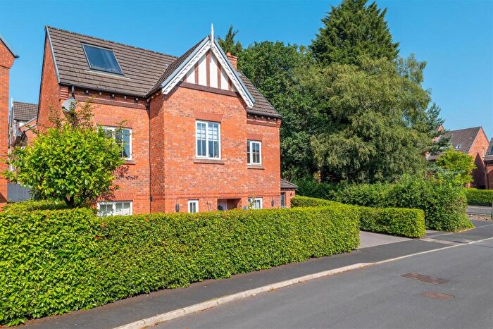5 Bedroom Detached House For Sale In Shireburne Drive, Chorley, PR7