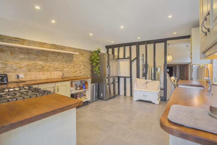 3 Bedroom House To Rent In High Street, Charlton On Otmoor, OX5