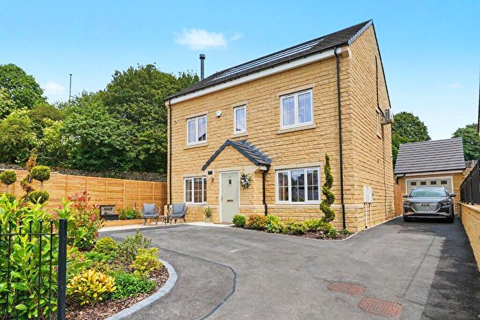 5 Bedroom Detached House For Sale In Whernside Road, Skipton, North Yorkshire, BD23