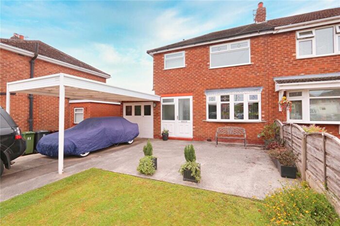 3 Bedroom Semi-Detached House For Sale In Warren Close, Denton, Manchester, Greater Manchester, M34
