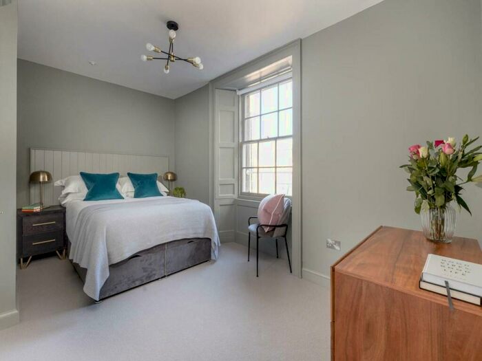 1 Bedroom Flat To Rent In Castle Street, City Centre, Edinburgh, EH2