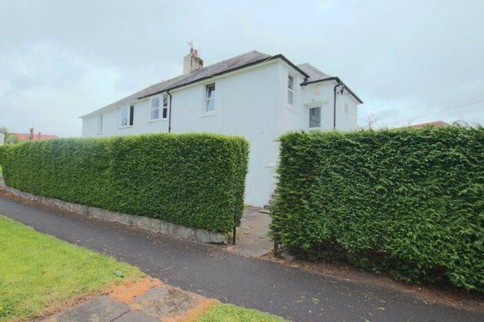 3 Bedroom Flat To Rent In Kirkmichael Road, Helensburgh, G84