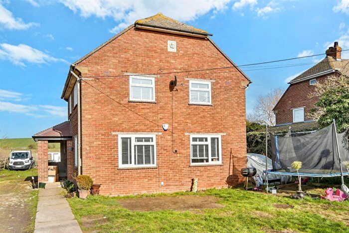3 Bedroom Detached House For Sale In Queenborough Road, Halfway, Sheerness, Kent, ME12