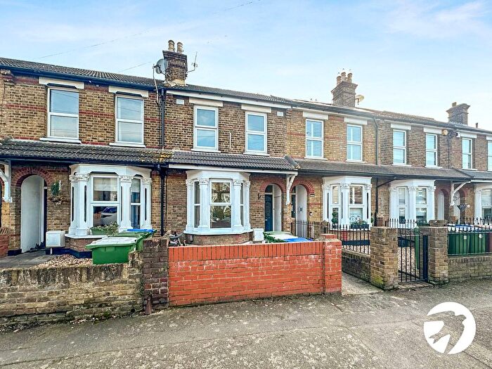 3 Bedroom Terraced House To Rent In South Gipsy Road, Welling, Kent, DA16