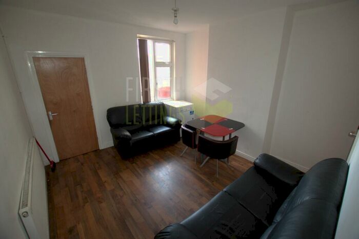 3 Bedroom Terraced House To Rent In Welford Road, Clarendon Park, LE2