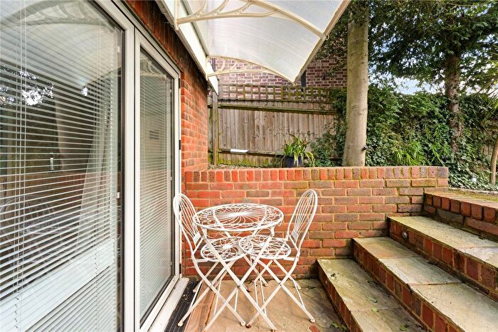 1 Bedroom Studio To Rent In Church Hill, London, SW19