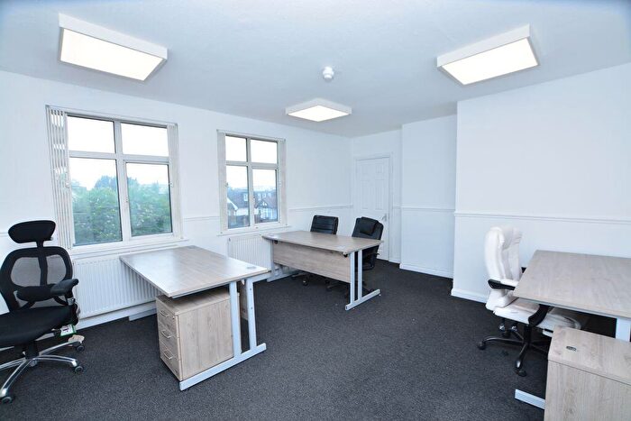Detached House To Rent In Station Road, Slough, SL1