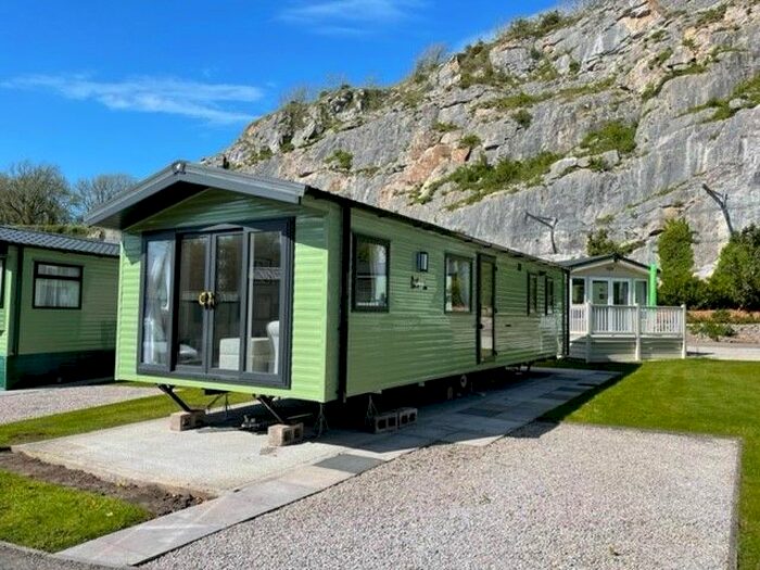 2 Bedroom Property For Sale In Silverdale Road, Warton, Carnforth, LA5
