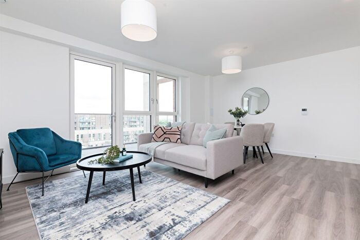 2 Bedroom Flat To Rent In Thunderer Street, London, E13