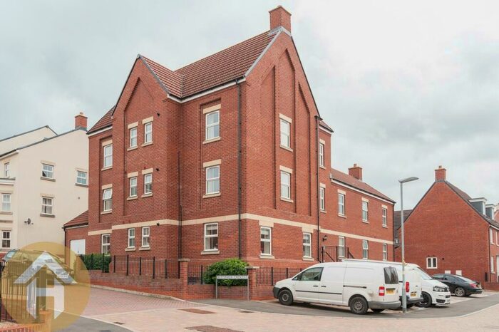 2 Bedroom Flat To Rent In Cloatley Crescent, Royal Wootton Bassett, SN4
