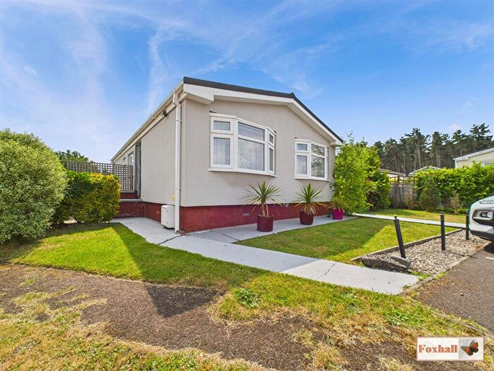 2 Bedroom Park Home For Sale In Foxhall Road, Rushmere St. Andrew, Ipswich, IP4