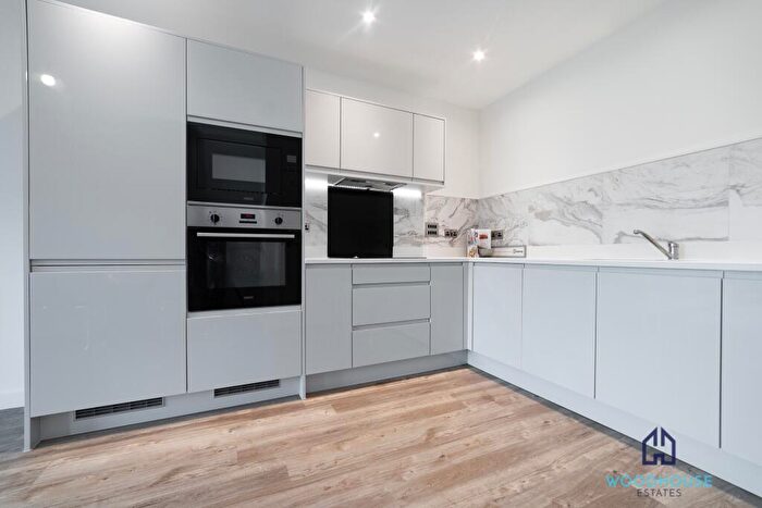 1 Bedroom Flat To Rent In Erato Court, Curton Close, Edgware, Barnet, HA8