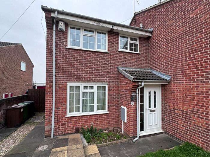 3 Bedroom Semi-Detached House To Rent In Francis Drive, Loughborough, LE11