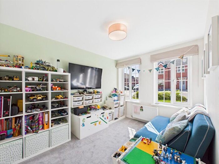 5 Bedroom Detached House For Sale In Plantation Drive, Heaton, Bradford, BD9