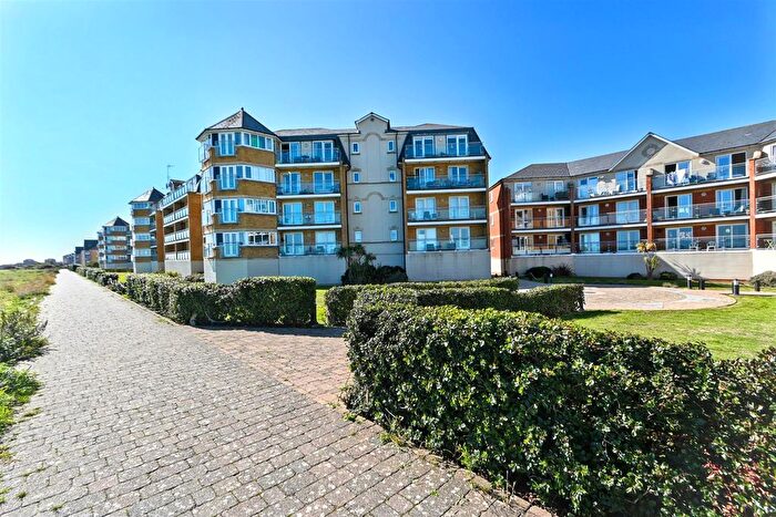 2 Bedroom Flat For Sale In San Diego Way, Eastbourne, BN23