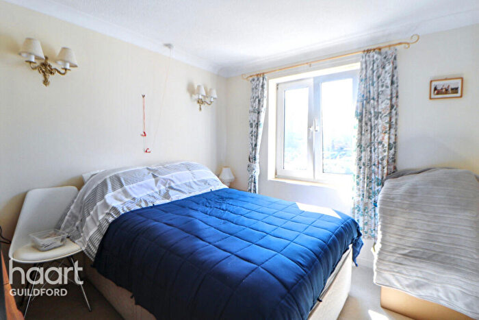 1 Bedroom Apartment For Sale In Burpham Lane, Guildford, GU4