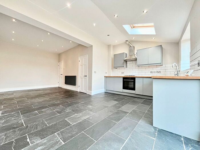 3 Bedroom Terraced House To Rent In Christchurch Road, Newport, NP19