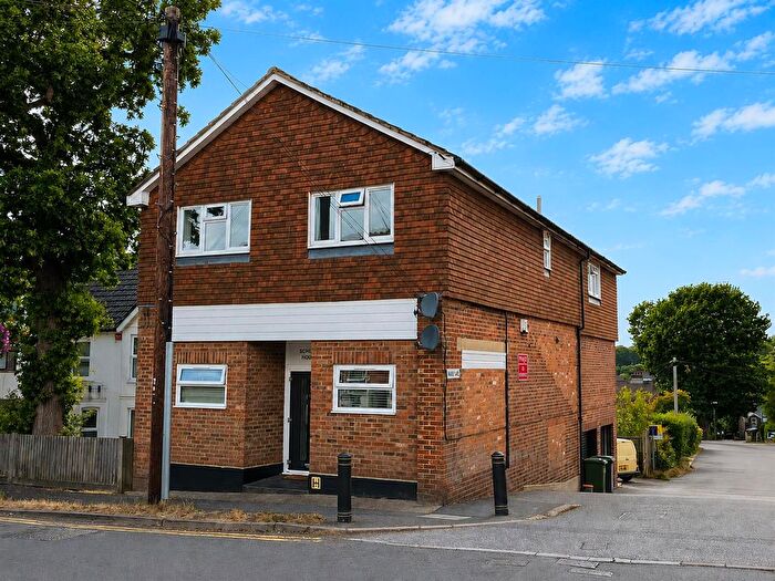 2 Bedroom Flat For Sale In Hailsham Road, Heathfield, TN21