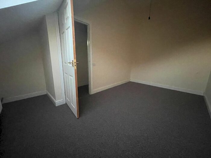 1 Bedroom Flat To Rent In Hill Street, Nantymoel, Bridgend, CF32