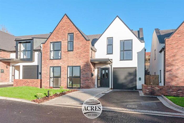 4 Bedroom Detached House For Sale In Barley Court, Lichfield Road, Four Oaks, B74