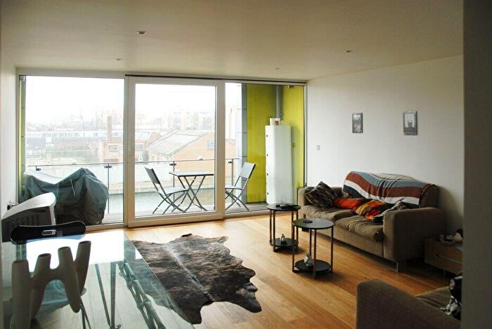 2 Bedroom Flat To Rent In Graham Street, Angel, N1