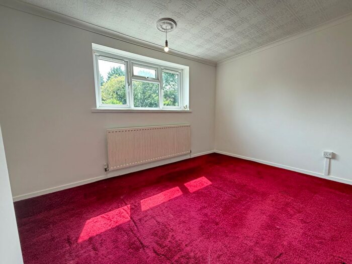3 Bedroom Property To Rent In Phipps Avenue, Rugby, CV21