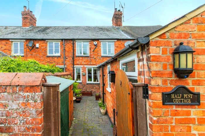 2 Bedroom Cottage For Sale In Brewery Yard, Sudborough, Kettering, NN14