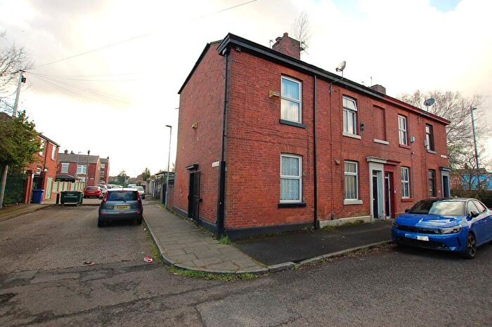 2 Bedroom End Of Terrace House For Sale In John Street East, Ashton-under-Lyne, Greater Manchester, OL7