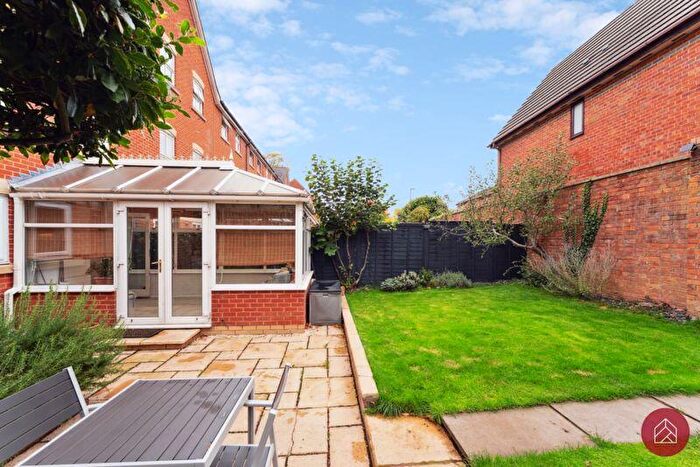 3 Bedroom End Of Terrace House For Sale In Bennett Crescent, Oxford, OX4