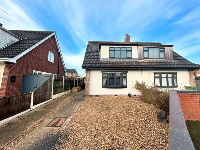 3 Bedroom Semi Detached House For Sale In Trent Road, Bulkington, Bedworth, Warwickshire, CV12