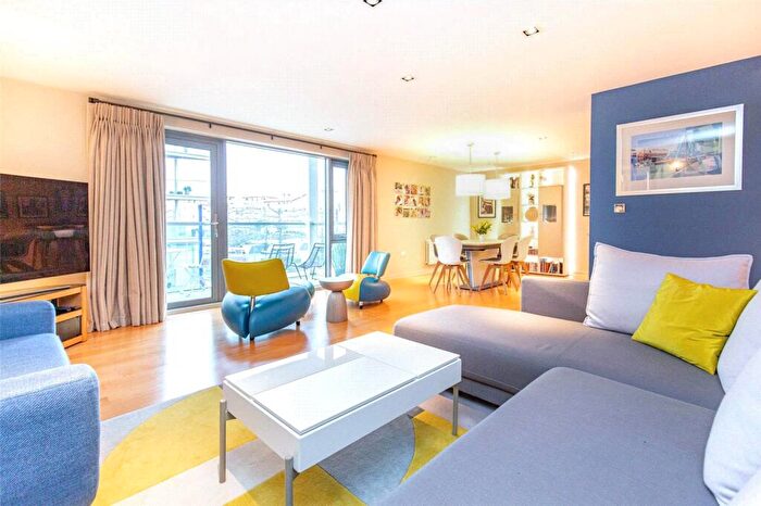 3 Bedroom Apartment To Rent In Liberty Gardens, Caledonian Road, Bristol, BS1