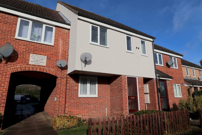 1 Bedroom Apartment To Rent In Ingatestone Village, CM4