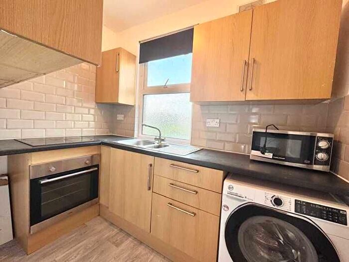 1 Bedroom Flat To Rent In Croydon, CR0