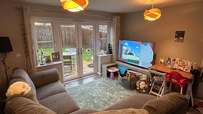 1 Bedroom Flat For Sale In Heighes Drive, Shaldon, GU34