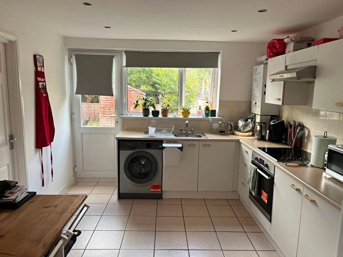 1 Bedroom Flat To Rent In Dover Road, London, E12