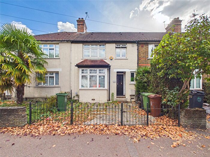 3 Bedroom Terraced House For Sale In Billet Road, Walthamstow, E17