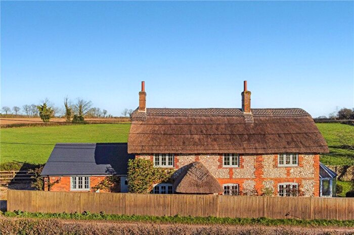 4 Bedroom Detached House For Sale In Clanville, Andover, Hampshire, SP11