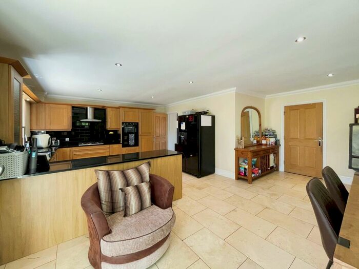 6 Bedroom House To Rent In Heol Y Delyn, Lisvane, Cardiff, CF14