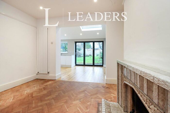 3 Bedroom Semi-Detached House To Rent In Stanton Drive, Chester, CH2