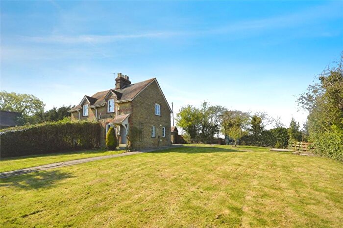 3 Bedroom Semi-Detached House For Sale In Dux Court Road, Hoo, Rochester, Kent, ME3