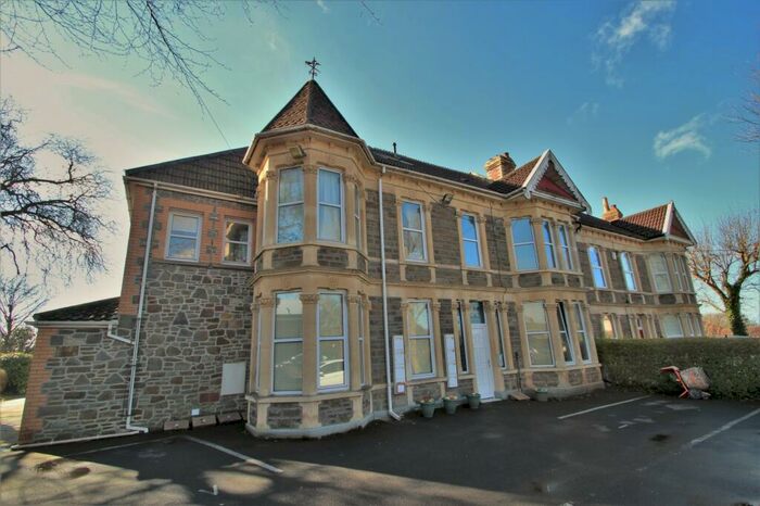 2 Bedroom Flat To Rent In Conham House, Hanham, BS15