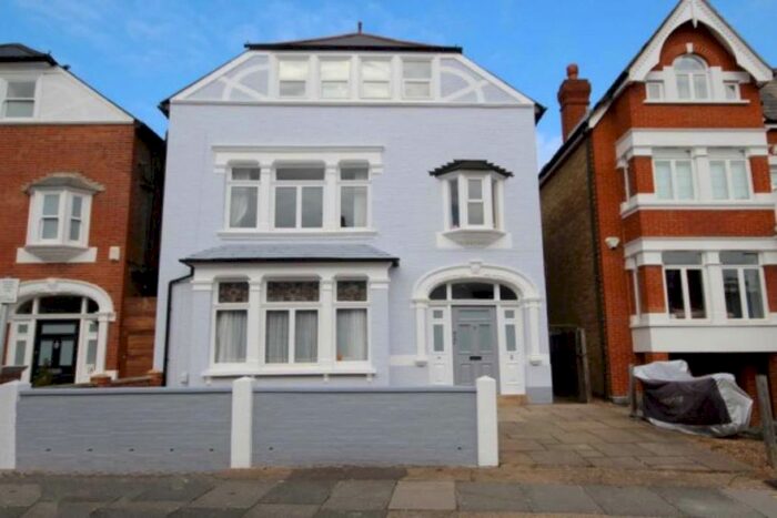 1 Bedroom Flat To Rent In St. Stephens Gardens, Twickenham, TW1