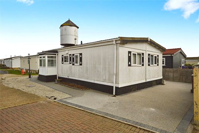 2 Bedroom Detached House For Sale In Kingsmead Park, Allhallows, Rochester, Kent, ME3